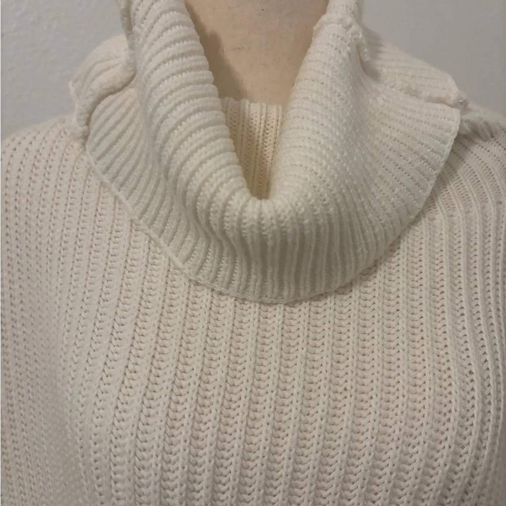 Free People Eclectic Cozy Sweater Beautiful Ruffled Bottom Roomy Fit Final Sale - Picture 9 of 10